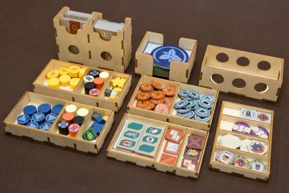 Insert pasujący do gry Biały Zamek Duel