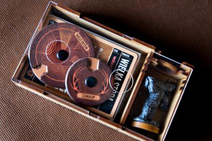 Insert / pojemnik na frakcję pasujący do gry Unmatched