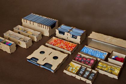 Insert pasujący do gry Roll Player