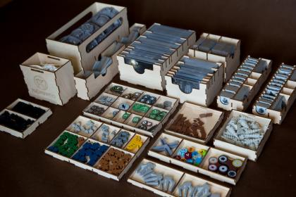 Insert pasujący do gry Frostpunk