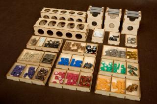 Insert pasujący do gry PAX Hispanica